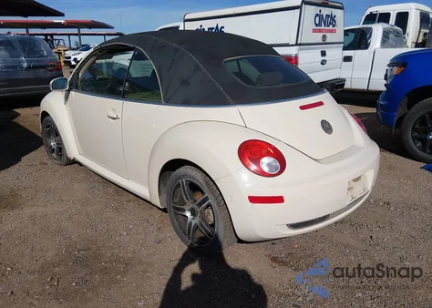 2006 Volkswagen New Beetle 2.5 z USA, uszkodzony, nr VIN 3VWRF31Y26M303909